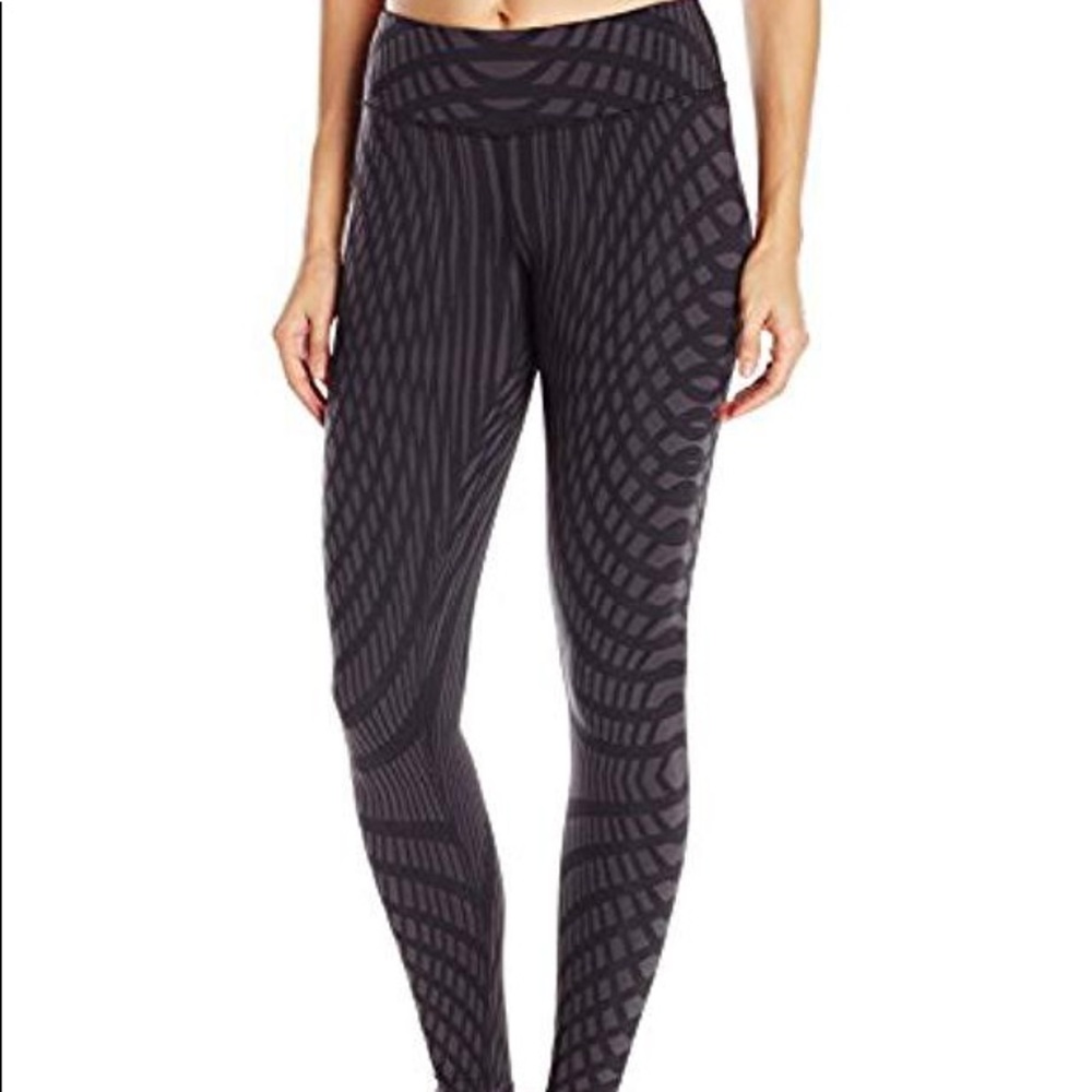 Alo Yoga Airbrush legging